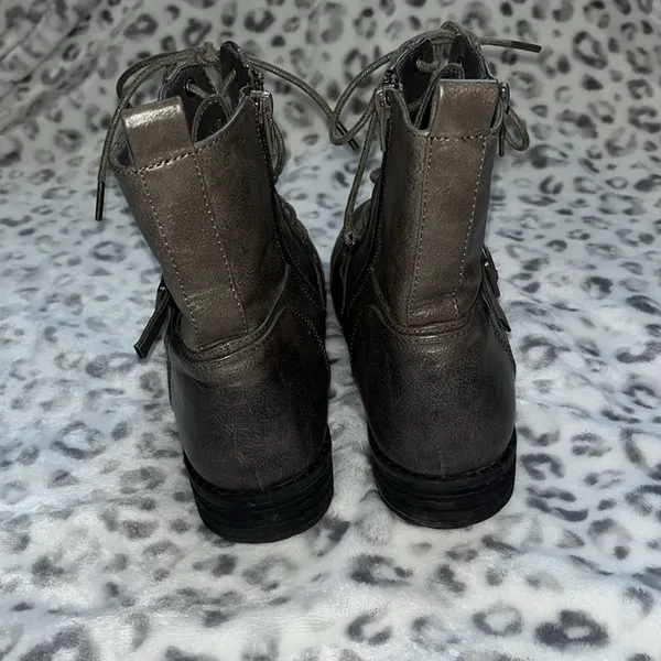 ID Required Boots Gray Size 10 - Image 5