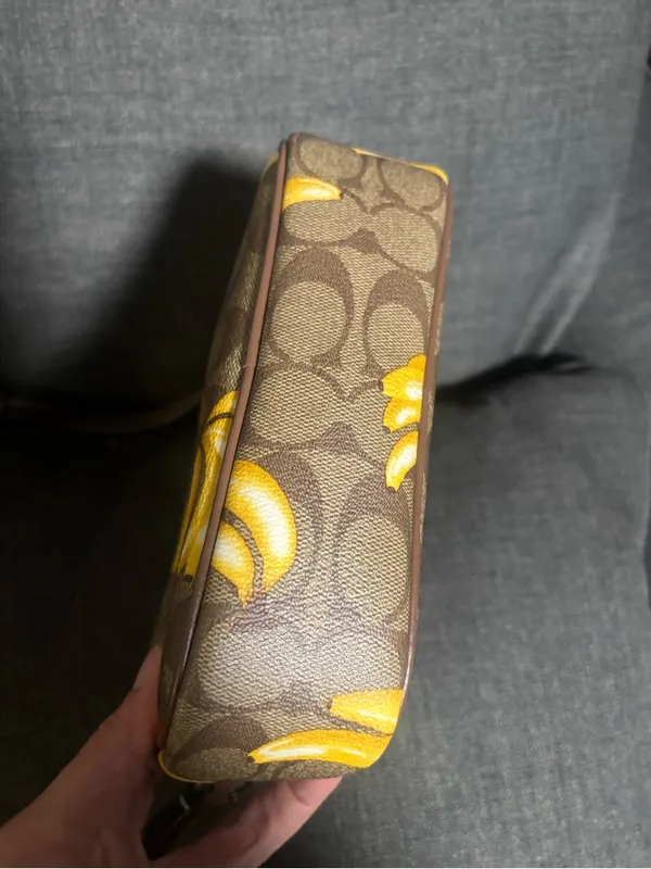 Coach Mini Jamie camera bag in Signature coated canvas Banana Print Crossbody - Image 4