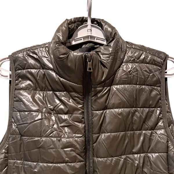ACTIVE USA Womens Puffer Vest‎ XLarge Olive Green Zip Up Lightweight Casual - Image 2