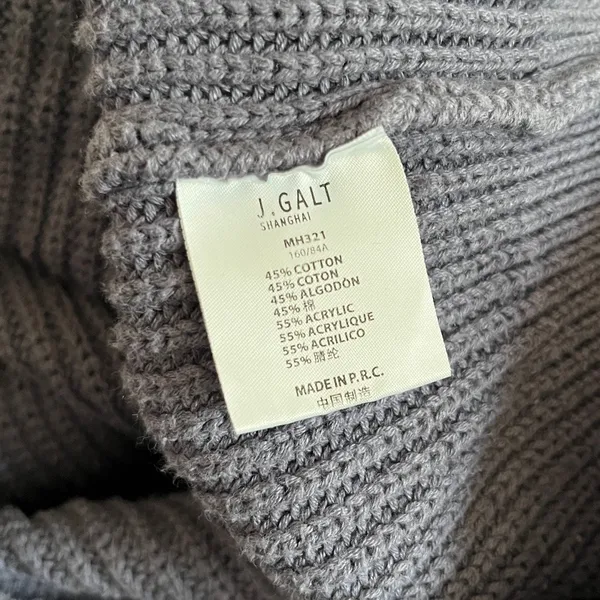 Brandy Melville Brianna Sweater - Image 4