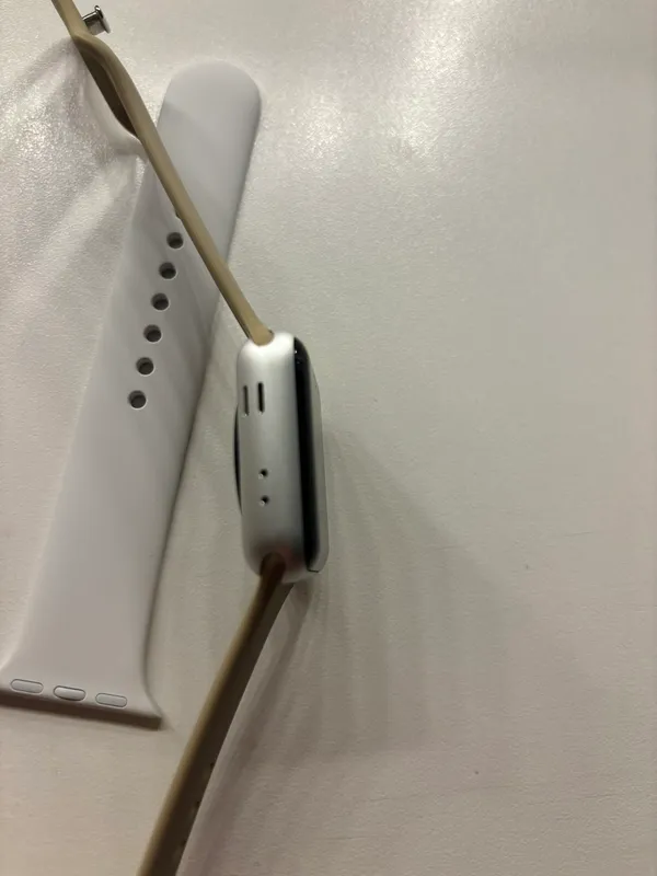 Apple Watch Series 3 38mm Silver - Image 7