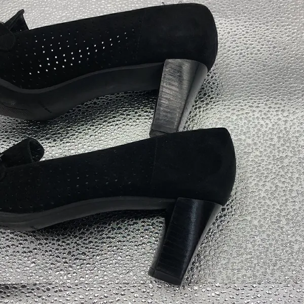 Stuart Weitzman black suede pinhole loafer heels - Image 6