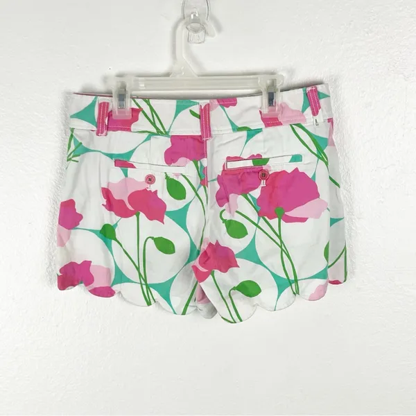 LILLY PULITZER 100% Cotton White Floral Scalloped Hem Shorts Size 0 Preppy - Image 2