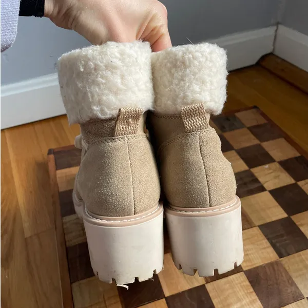 Dolce Vita Helix Beige Winter Boots Shearling Lace-up Outdoors Gorpcore size 7 - Image 5