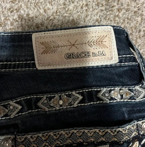 GRACE IN LA Mid Rise Medium Wash Aztec Embellished Pocket Bootcut Jeans - Image 4