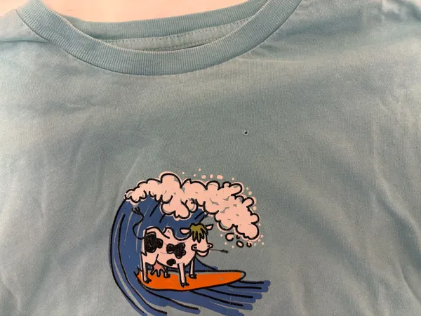 Gildan graphic tee - Image 2