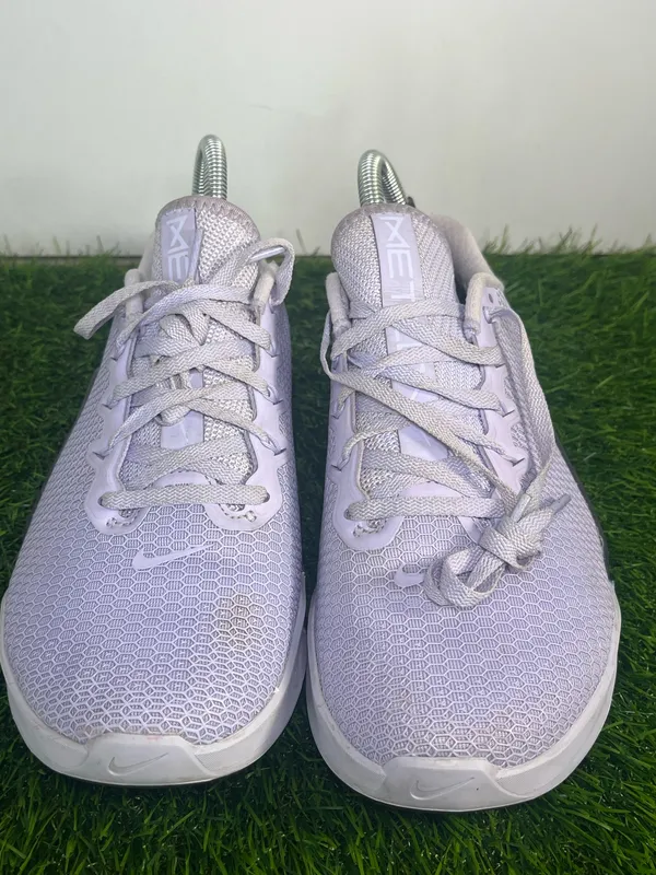Nike Metcon 5 Training Shoes Light Violet Lavender Women’s Size 8.5 Cross Training - Image 2