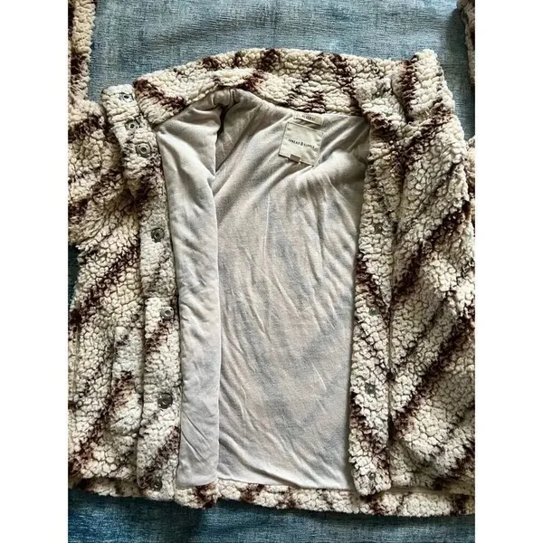 Thread & Supply Ivory Neutral Tan Chevron One Track Mind Sherpa Jacket Large - Image 4