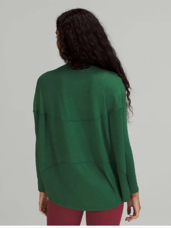 New With Tags Lululemon Back in Action Ribbed Ling Sleeve Shirt Sz 8 - Image 3