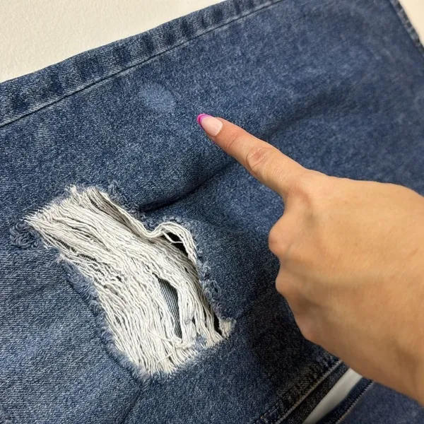 SO Women Super High Rise Wide Leg Distressed Denim Jeans Blue 11/30W - Image 4