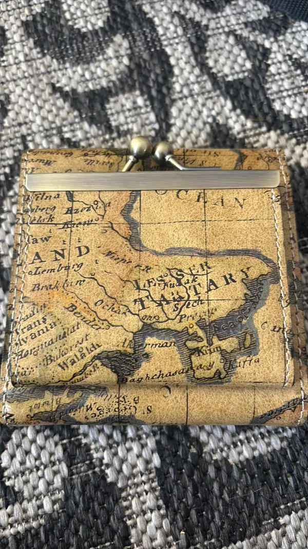 Patricia Nash Wallet Leather - Image 4