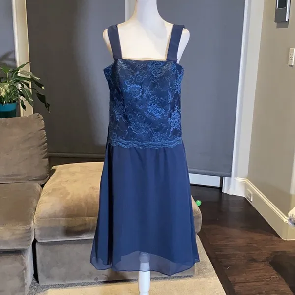 Women’s Navy Tea Length Formal Wedding Dress with Matching Jacket Size 12 NWOT - Image 3