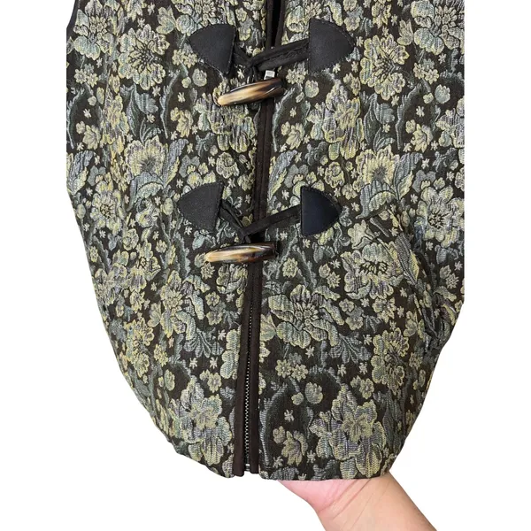 Vintage Baxis & Baxis Floral Tapestry Vest Faux Fur Collar‎ Toggle Closure Small - Image 4