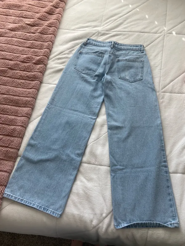 Edikted Low-Rise Jeans Raelynn - Image 3