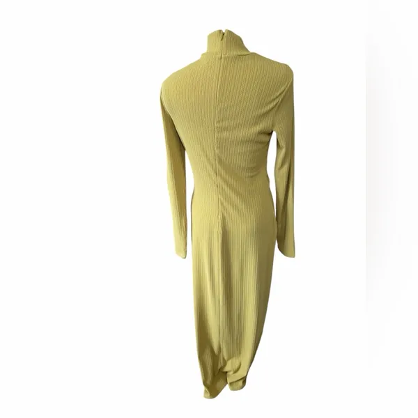 Reformation Mallorie Ribbed maxi dress‎ size medium - Image 5