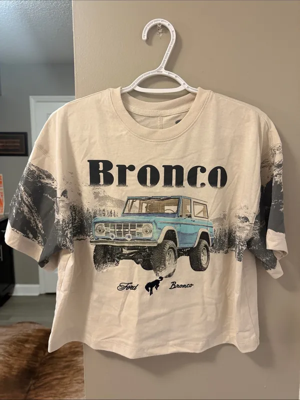 Ford Bronco Vintage Style Mountain Graphic Crop Tee Cream / Black Oversized Fit - Image 2