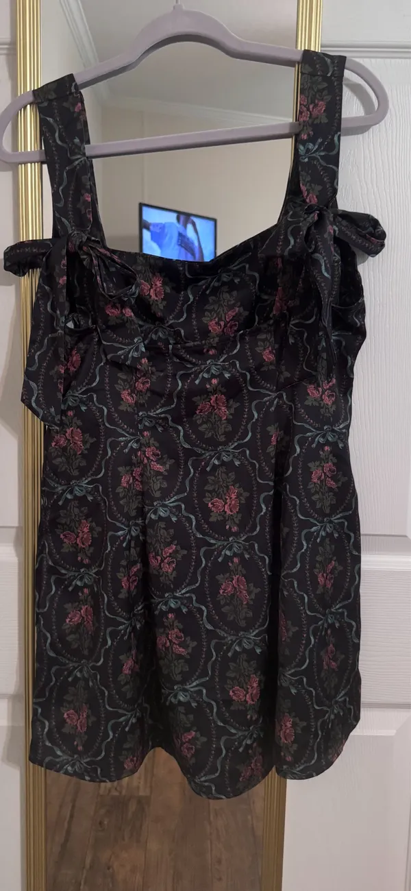 Satin Dress Urban Outfitters M - Image 2