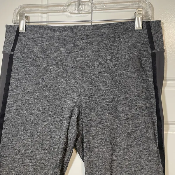 The North Face Womens Gray Athletic‎ Crop Leggings Activewear large - Image 4