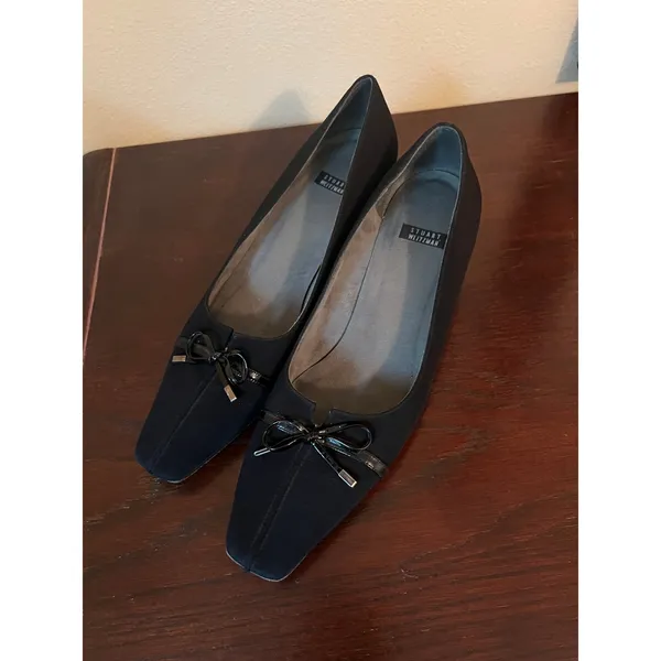 Stuart Weitzman‎ Pump Women 8.5 Black Kitten Bow Square Toe Professional Evening - Image 2
