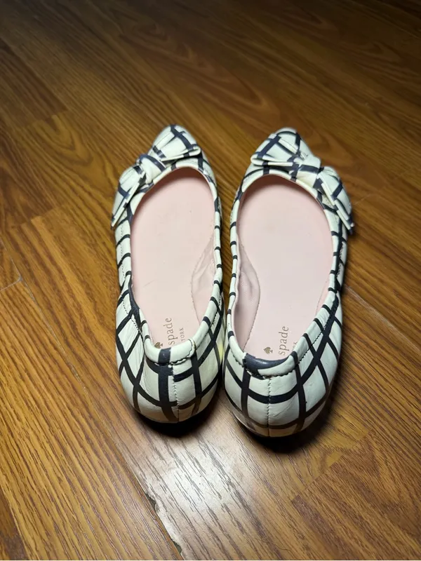 Kate Spade "Suki" Leather Plaid Bow Flats Preppy Minimalist Size 7 - Image 4