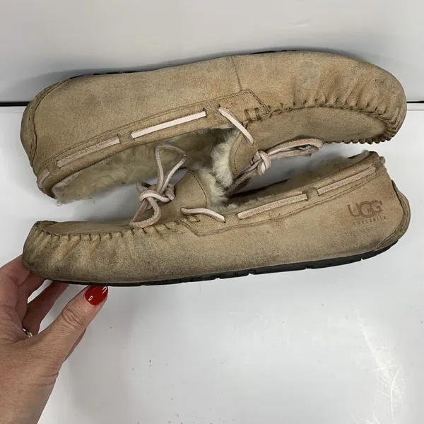 Ugg Women's Sz 11 Dakota Slipper Leather Nubuck Beige Tobacco Slip On Shoes 5612 - Image 4