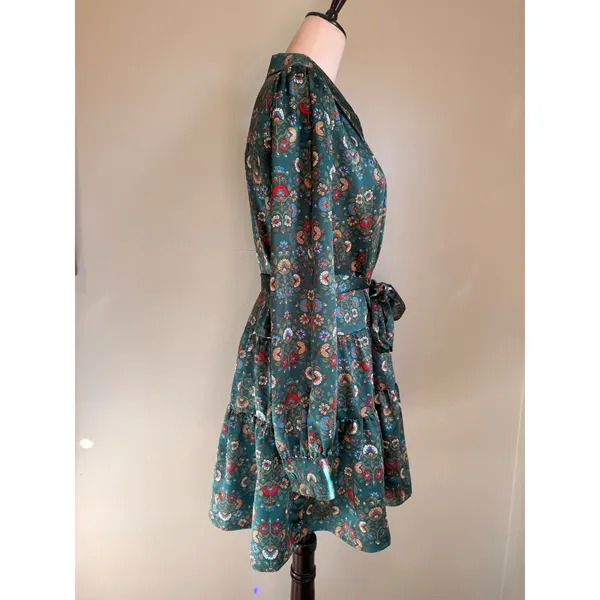 Green Floral Satin Tiered‎ Wrap Mini Dress S Boho whimsi flowy cottage fairy red - Image 3
