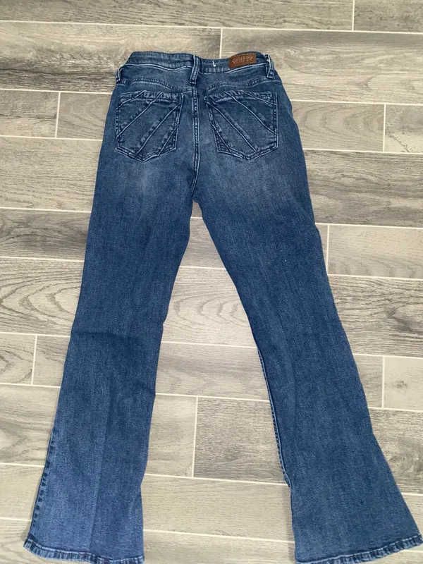 Shyanne Jeans - Image 4