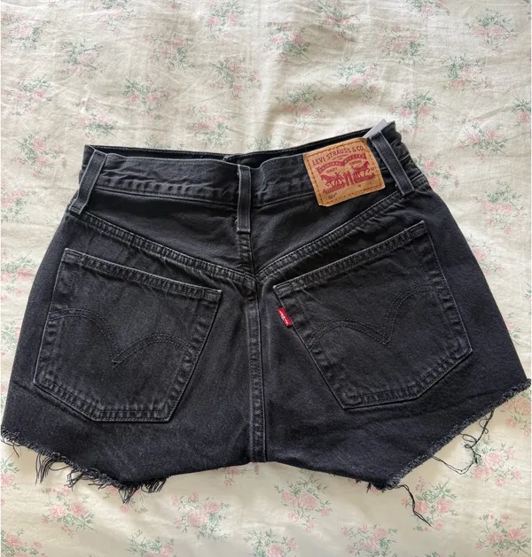 Levi’s 501 Black Denim Shorts - Image 2