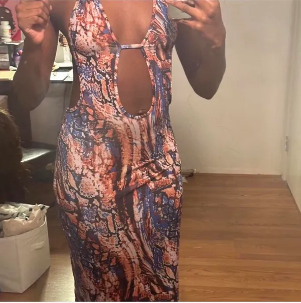 SheIn Marble Print Maxi Dress - Image 2