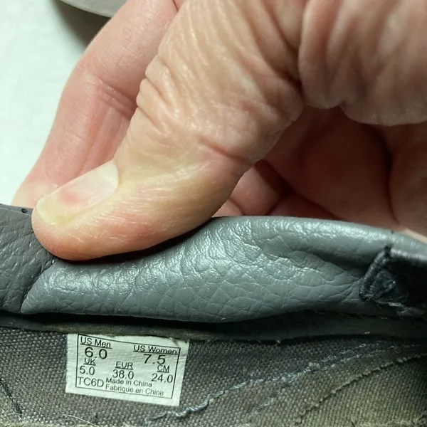 VANS, perforated leather off-the-wall shoes‎ - Image 12