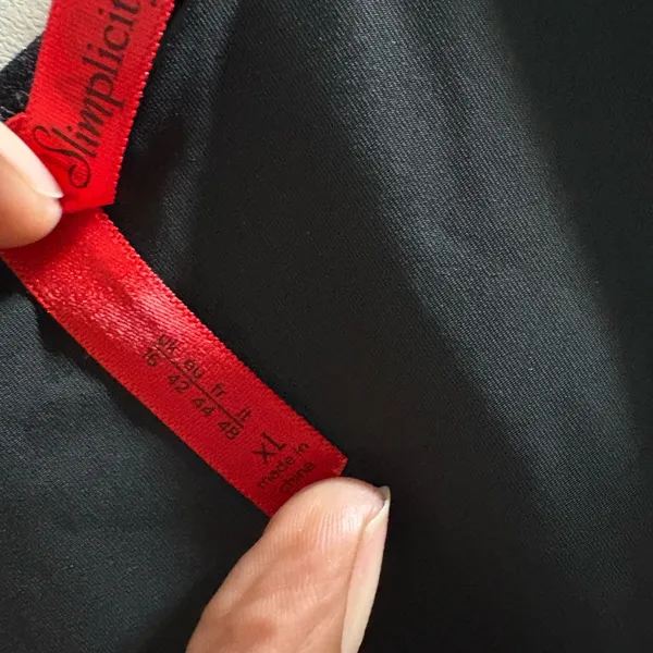 Authentic SPANX Black Shaping Full Slip – Size XL - Image 4