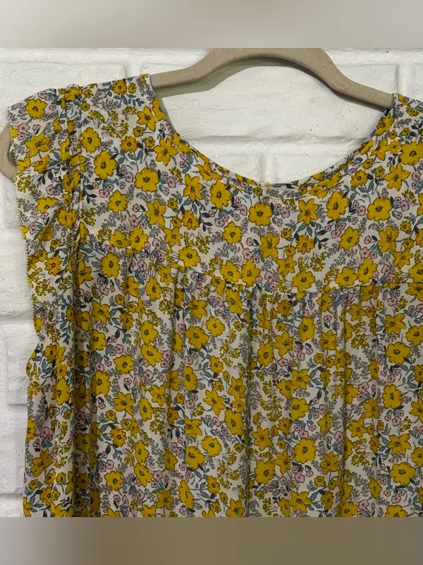 Loft Ruffle Blouse Women’s Medium Yellow Floral Boho Sleeveless Lightweight Top - Image 2