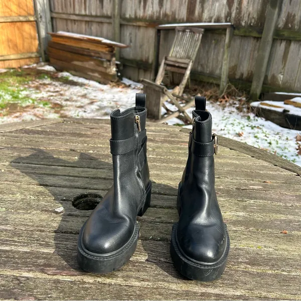 Coach Lacey Leather Lug-Sole Ankle Boots size 5.5‎ - Image 3
