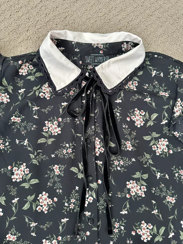 Sweet Wanderer Floral Blouse - Image 3