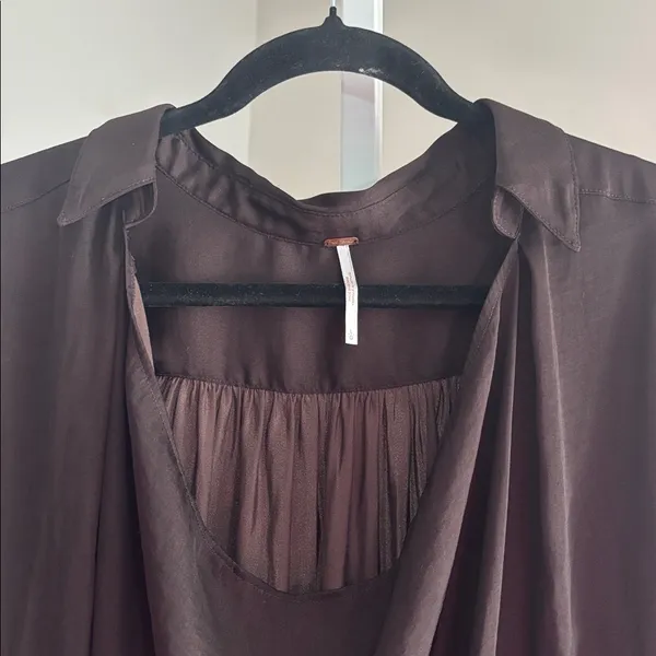 Free People Shine Bright Cowl Neck Oversized Blouse Midnight Brown Size Large - Image 5