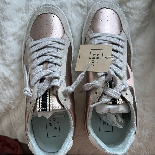 NEW Altar’d State Rose Gold Paz Star Sneakers Size 8.5 - Image 5