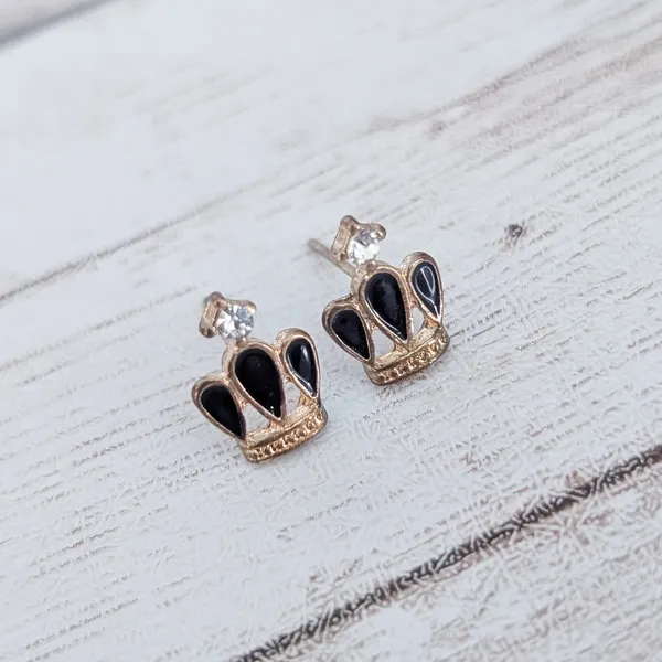 Crown Design Stud Earrings Dainty - Image 2