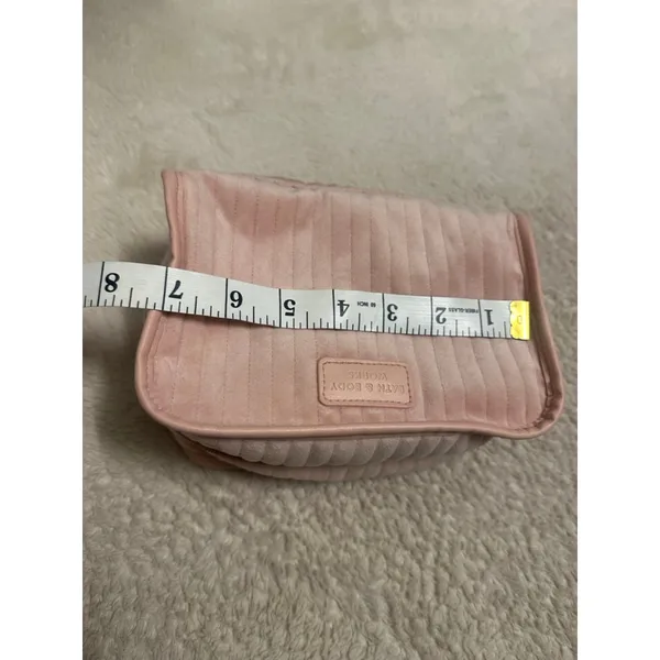 Bath & Body Works Pink Quilted Cosmetic Bag - Image 6