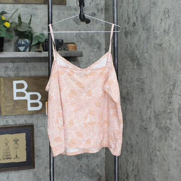 NWT Simply Emma Lace Trim Adjustable Strap Knit Tank Top 2395-7 3X Pink / White - Image 2