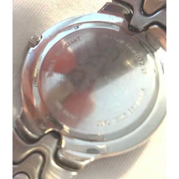 Bulova Ladies Silver Tone Quartz Watch Roman Numerals Stainless‎ Steel - Image 4