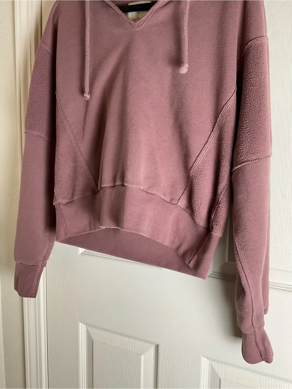 Abercrombie & Fitch "Soft A&F Hoodie - Mauve/Dusty Rose - Size Medium - Image 3