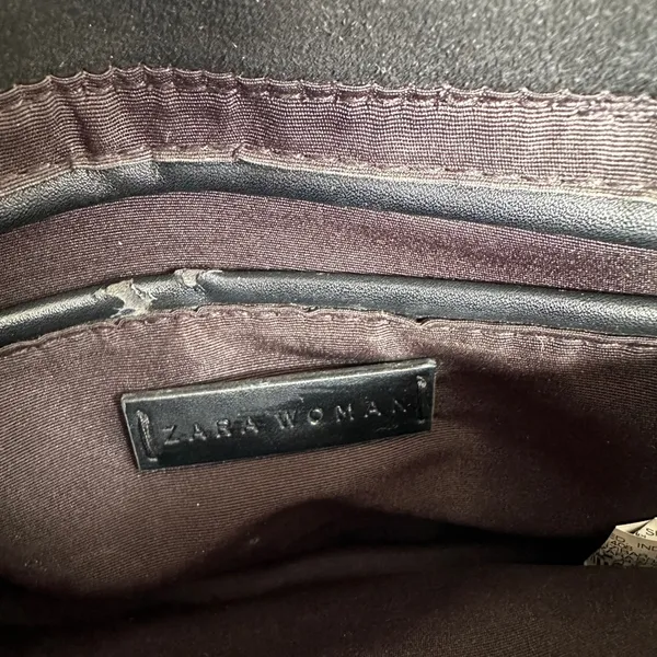 ZARA BLACK CHAIN EMBOSSED BAG - Image 14