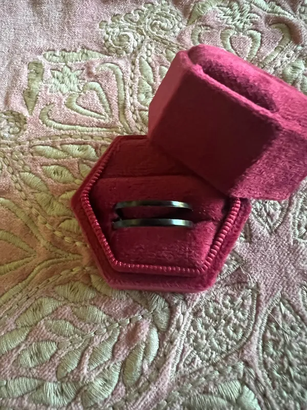 & Other Stories Women’s Stainless Steel Black Polished Finish Adjustable Ring Size 6-9 - Image 2
