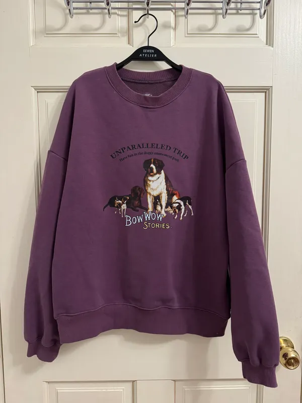 Sweatshirts Size M - Image 2