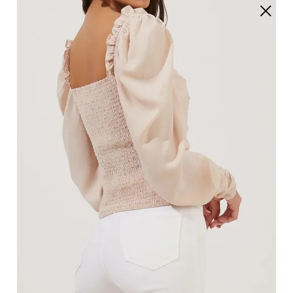 NWOT the Label Ruched Smock-Back Long Sleeve Blouse in Blush. Size Small - Image 5