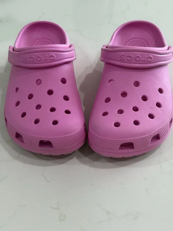 Crocs Classic Clog Sandals in Pink, Unisex Size Men's 7 / Women's 9 - Image 3