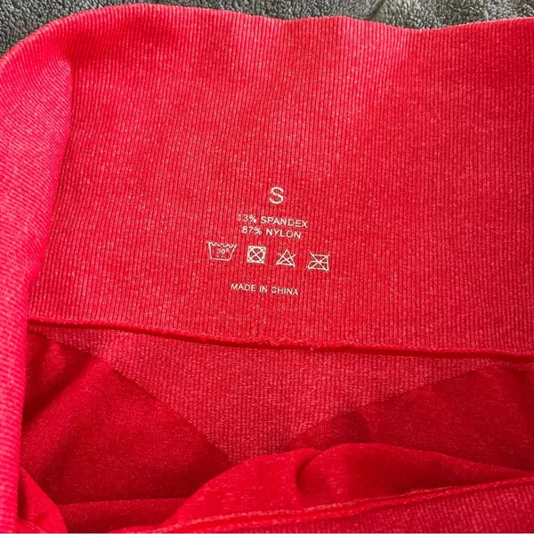 NVGTN Candy Apple Contour Seamless Leggings Size Small Red - Image 9