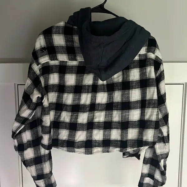 Black and White Plaid Jacket with Hood - Image 2