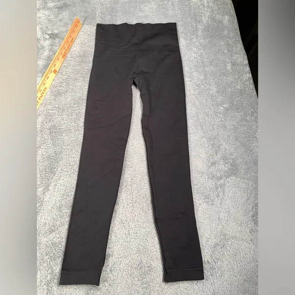 Spanx Black Leggings medium - Image 4