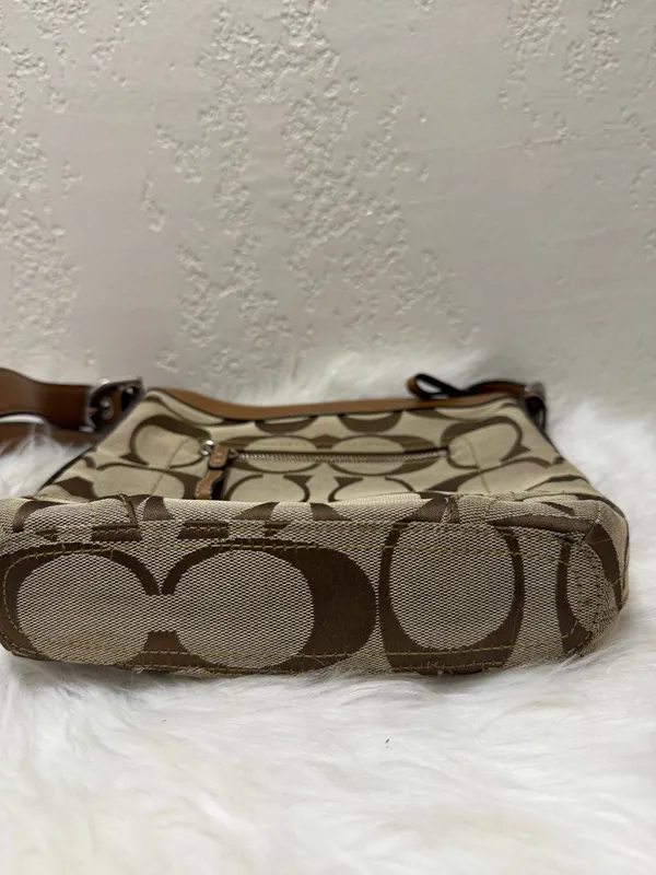 Coach Bag Crossbody Leather - Image 3